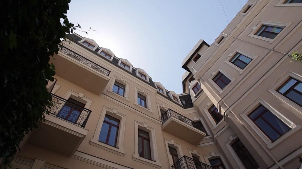 Ayvazovsky Hotel Odessa Buitenkant foto