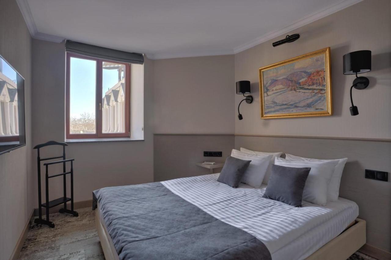 Ayvazovsky Hotel Odessa Buitenkant foto