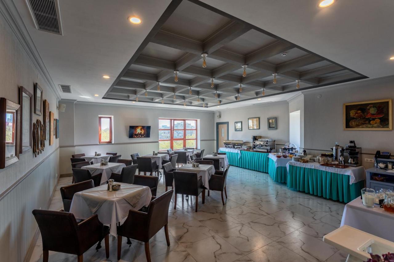 Ayvazovsky Hotel Odessa Buitenkant foto