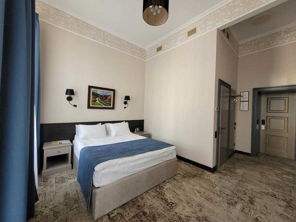 Ayvazovsky Hotel Odessa Buitenkant foto
