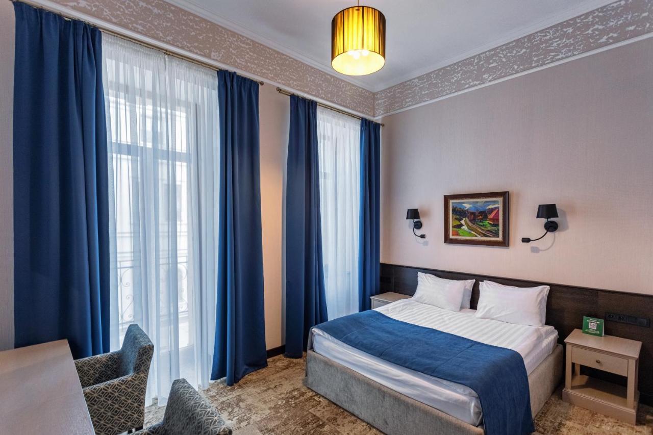 Ayvazovsky Hotel Odessa Buitenkant foto